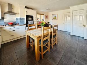 GRANVILLE WAY- click for photo gallery
